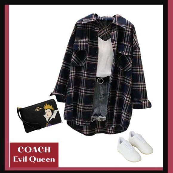 COACH Disney X Coach Leather Corner Zip Wristlet With Evil Queen Motif NWT - Picture 8 of 10